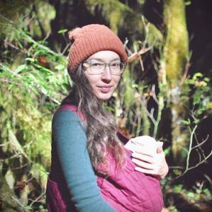 Meet your Posher, Caroline